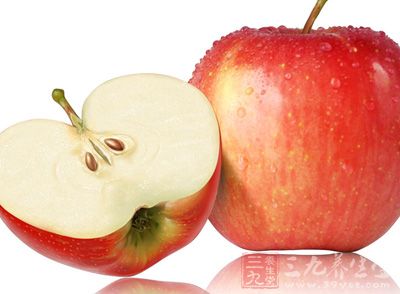 苹果：它富含维生素和苹果酸，常吃能增加血色素