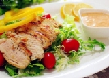 鸡胸肉沙拉做法 适量吃肉补充能量