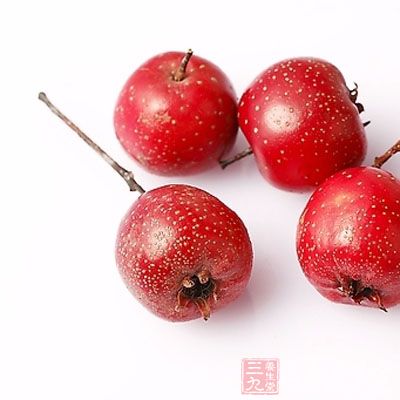 山楂性微温，味酸甘
