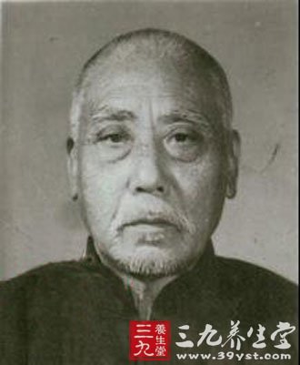 陈发科是陈氏太极拳承前启后的一代大师。