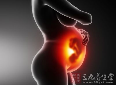 为了保证母子平安，医院都会建议孕妇选择剖腹产