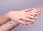 指甲光疗会导致患上灰指甲？