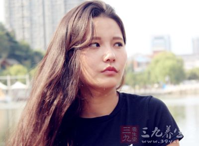 爱美是每个女生的天性