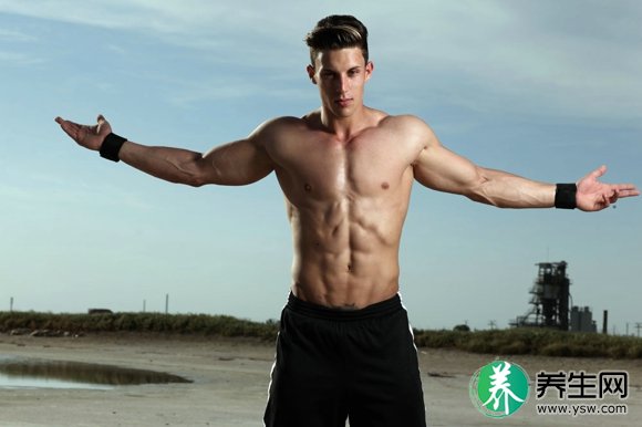 男人锻炼肌肉的正确方法 要掌握呼吸注意时间