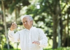 8大平衡运动守护老人健康