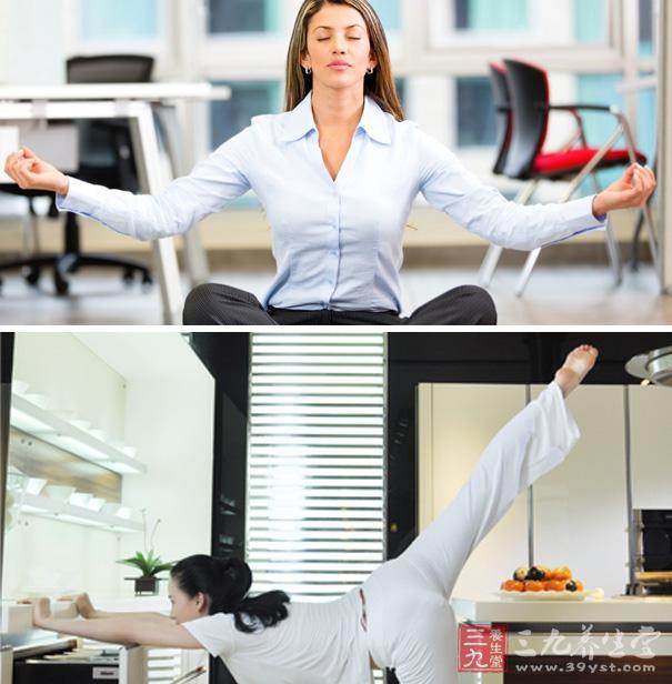 办公桌旁减肥瑜伽