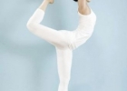 瑜伽瘦身 让性感修长美腿取代“萝卜腿”
