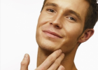 男性警惕：经常拔胡子对健康造成巨大危害