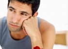 健康提醒 男性情绪不佳易患皮肤病